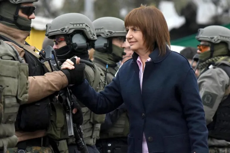 BULLRICH SOBRE EL PROTOCOLO ANTIPIQUETES: “SE VA A IDENTIFICAR CON FOTOS, DRONES Y PIDIENDO DNI”