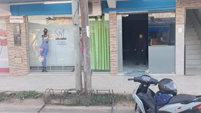 DESTROZARON LA PUERTA Y ROBARON EN UN LOCAL: ABRIERON HACE UN MES