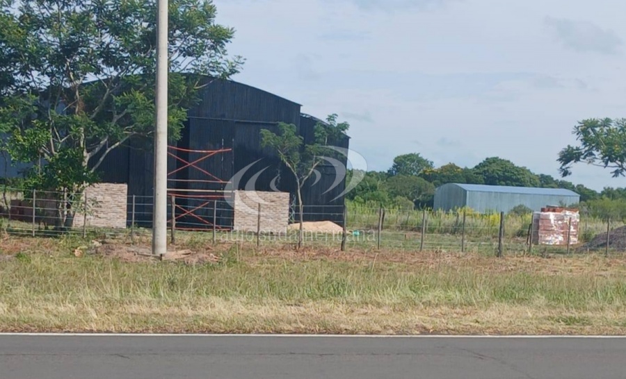 VECINOS DENUNCIAN LA CONSTRUCCIÓN DE UNA CHANCHERÍA SIN HABILITACIÓN