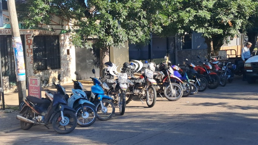 CORRIENTES: FUERTE OPERATIVO DE CONTROL DE MOTOS EN EL B° JUAN XXIII