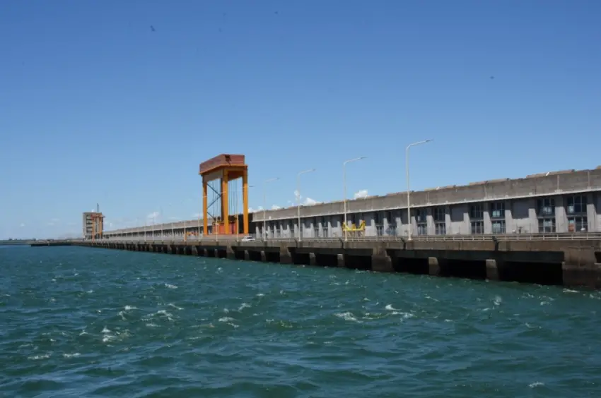 CIERRAN EL PASO FRONTERIZO ENTRE ITUZAINGÓ Y AYOLAS POR LAS CONDICIONES CLIMÁTICAS